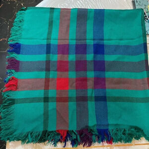 VTG Courtelle  France Scarf  Warm  Woven Shawl Scarf Square 64x64”green